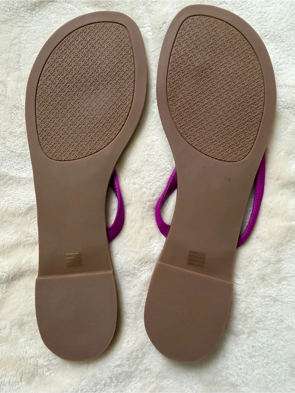Tory Burch Magenta Leather Flip Flop Sandals with Gold Logo